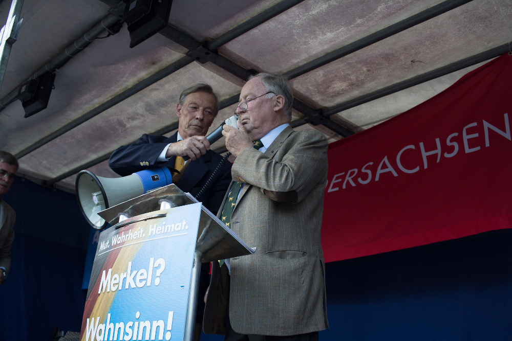 Armin-Paulus Hampel und Alexander Gauland bei einer AfD-Wahlkampfveranstaltung am 06.09.2016 in Uelzen